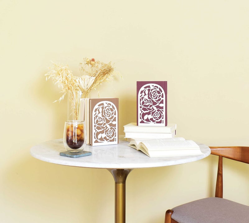CNK Book Ends نهايات الكتب الممتازة لأرفف الكتب، سدادة الكتب المعدنية، نهايات الكتب المعدنية للمكتب المنزلي، الكتب الثقيلة، حامل رف الكتب، سدادات الكتب المزخرفة المنزلية، حامل الكتب (أبيض وردي) - Image 2